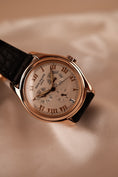 Cargar la imagen en la vista de la galería, Patek Philippe Annual Calendar 5035R Original Papiere Rose Gold Cream Dial Additional Extract
