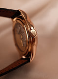 Carica l'immagine nel visualizzatore della galleria, Patek Philippe Annual Calendar 5035R Original Papiere Rose Gold Cream Dial Additional Extract
