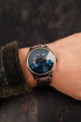 Load image into Gallery viewer, H.Moser & Cie Endeavour "Flying Hours" 18060200 Box + og. Papiere Limited 60 Pieces Blue Dial
