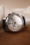 Charger l'image dans la visionneuse de la galerie, Jaeger-LeCoultre Master Chronograph Q1538530 Box + og. Papiere
