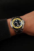 Carica l'immagine nel visualizzatore della galleria, Breitling Superocean 44 A17376 Box + og. Papiere Rüschenbeck Edition, Stainless Steel Strap + Breitling Rubber Strap & Clasp
