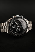 Carica l'immagine nel visualizzatore della galleria, Omega Speedmaster Professional Moonwatch 31030425001001 Box + og. Papiere German Delivered, First Buyer's Invoice
