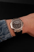 Bild in Galerie-Betrachter laden, Patek Philippe Nautilus Whitegold Geneva Seal  5712G Box + og. Papiere Open Papers
