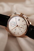 Bild in Galerie-Betrachter laden, IWC Portugieser Chronograph Classic IW390301 Box + og. Papiere SERVICED by IWC 2023
