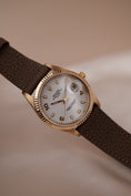 Bild in Galerie-Betrachter laden, Rolex Oyster Perpetual Date 15238 Box + og. Papiere
