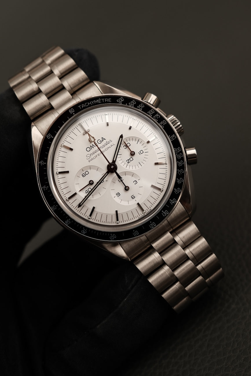 Omega Speedmaster Moonwatch Canopus Gold 31060425002001 Box + og. Papiere German Delivered, First Buyer's Invoice