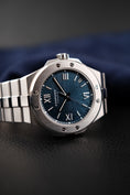 Bild in Galerie-Betrachter laden, Chopard Alpine Eagle 298600-3001 Box + og. Papiere Blue Dial
