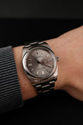 Carica l'immagine nel visualizzatore della galleria, Rolex Oyster Perpetual 36 116000 Box + og. Papiere Silver Stick Dial, LC100, First Buyer's Invoice
