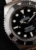 Bild in Galerie-Betrachter laden, Rolex Submariner (No Date) 124060 Box + og. Papiere
