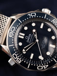 Load image into Gallery viewer, Omega Seamaster Diver 300 M 21030422003002 Box + og. Papiere James Bond 60th Anniversary Special Edition, New, German Delivered, Partly Stickered
