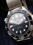 Load image into Gallery viewer, Omega Seamaster Diver 300 M 21030422003002 Box + og. Papiere James Bond 60th Anniversary Special Edition, New, German Delivered, Partly Stickered
