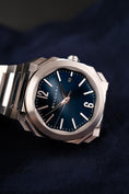 Bild in Galerie-Betrachter laden, Bulgari Octo Solotempo 38mm 102429 Box + og. Papiere Blue Dial
