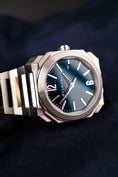 Bild in Galerie-Betrachter laden, Bulgari Octo Solotempo 38mm 102429 Box + og. Papiere Blue Dial
