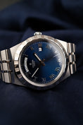 Bild in Galerie-Betrachter laden, Tudor Royal 28600 Box + og. Papiere Blue Dial, First Buyer's Invoice, German Delivered
