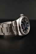 Carica l'immagine nel visualizzatore della galleria, Rolex Oyster Perpetual 39  114300 Box + og. Papiere Black Dial
