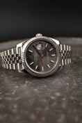 Carica l'immagine nel visualizzatore della galleria, Rolex Datejust 41  126334 Box + og. Papiere Grey Rhodium Dial Jubilee Bracelet
