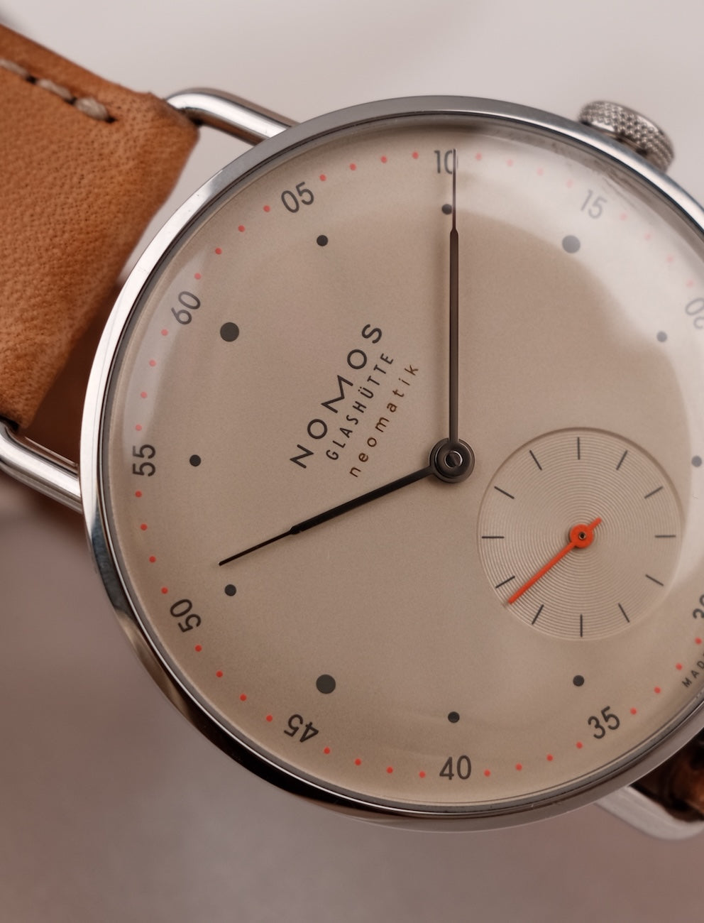 Nomos Metro Neomatik 1107 Box + og. Papiere