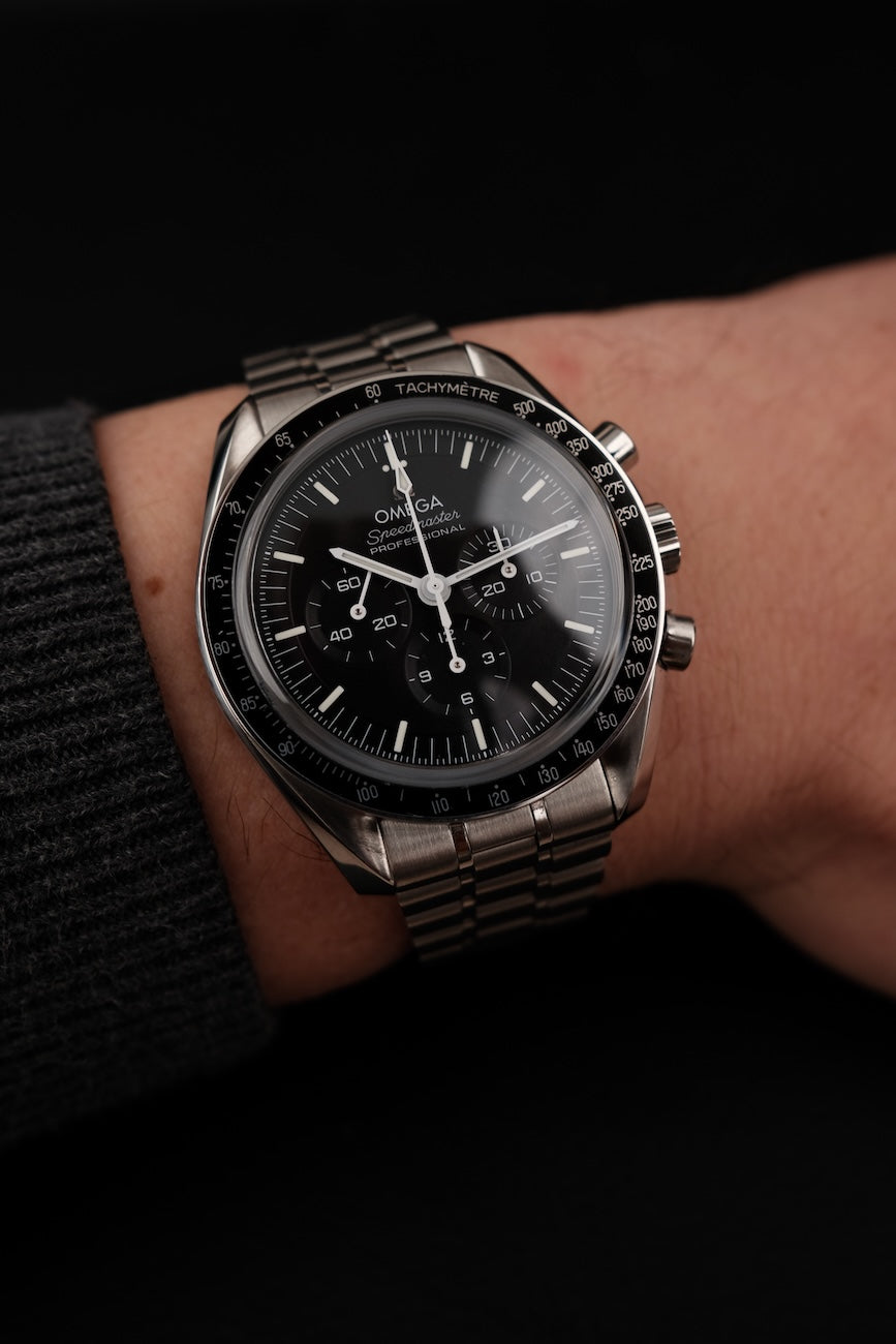 Omega Speedmaster Professional Moonwatch 31030425001002 Box + og. Papiere