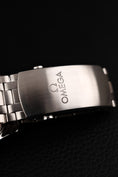 Load image into Gallery viewer, Omega Seamaster Professional Chronometer 21030422001002 Box + og. Papiere "Nekton"
