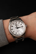 Charger l'image dans la visionneuse de la galerie, Grand Seiko White Birch SLGH005G Box + og. Papiere German Delivered
