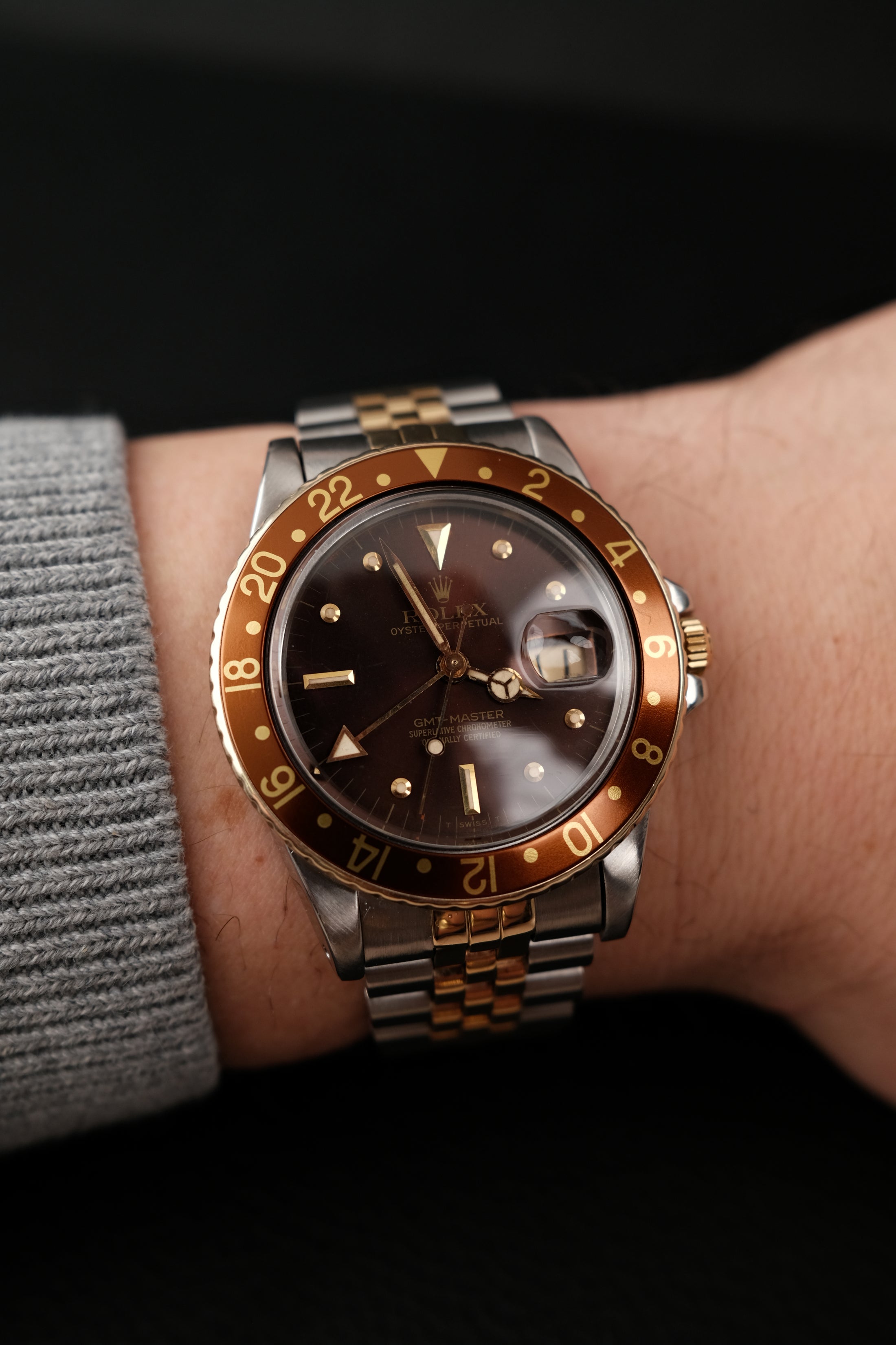 Rolex GMT-Master Rootbeer 16753 Box Nipple Tritium Dial Tiger Eye Jubilee