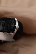 Bild in Galerie-Betrachter laden, Cartier Tank Américaine XL 1736 18k White Gold, Serviced
