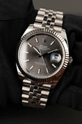 Bild in Galerie-Betrachter laden, Rolex Datejust 41 126334 Box + og. Papiere Grey Rhodium, LC100
