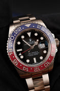 Cargar la imagen en la vista de la galería, Rolex GMT-Master II Whitegold 116719BLRO Box + og. Papiere PEPSI Rolex Service Black Dial Oyster
