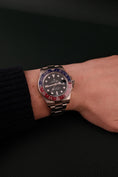 Cargar la imagen en la vista de la galería, Rolex GMT-Master II Whitegold 116719BLRO Box + og. Papiere PEPSI Rolex Service Black Dial Oyster
