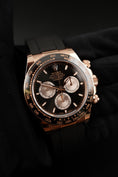 Carica l'immagine nel visualizzatore della galleria, Rolex Daytona 126515LN Box + og. Papiere Rosegold Oysterflex Black Dial NEW
