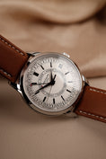 Load image into Gallery viewer, Patek Philippe Calatrava 5212A-001 Box + og. Papiere Weekly Calendar, 40mm, NEW, German Delivered
