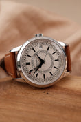 Load image into Gallery viewer, Patek Philippe Calatrava 5212A-001 Box + og. Papiere Weekly Calendar, 40mm, NEW, German Delivered
