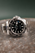 Load image into Gallery viewer, Rolex GMT-Master II 116710LN Box + og. Papiere Rectangular Dial, Rolex Service 2012
