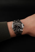 Load image into Gallery viewer, Rolex GMT-Master II 116710LN Box + og. Papiere Rectangular Dial, Rolex Service 2012
