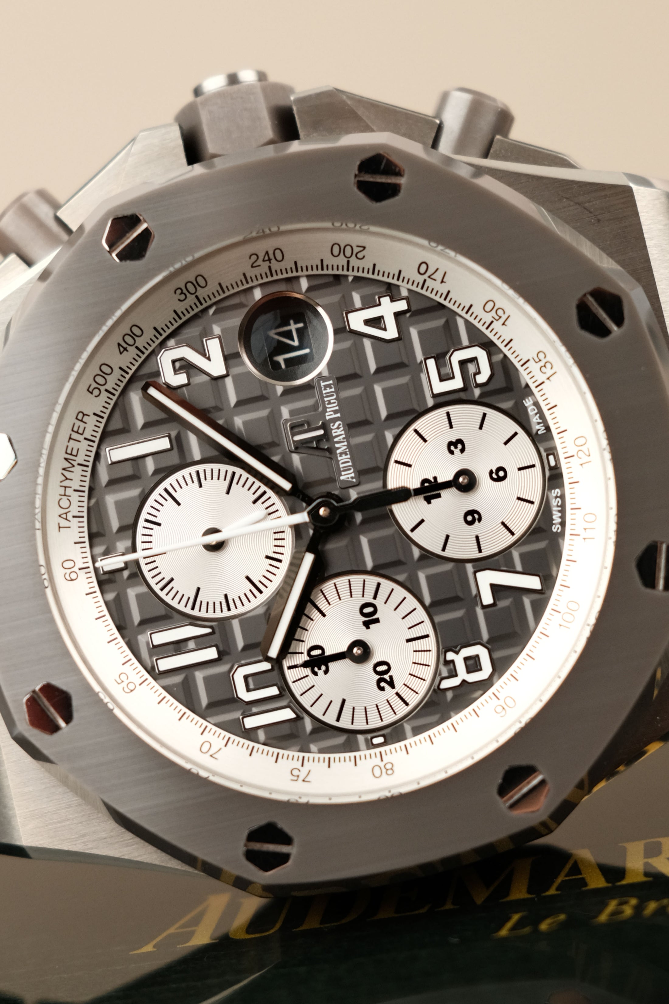 Audemars Piguet Royal Oak Offshore 26470IO Box + og. Papiere Ghost AP Service 2024 26470IO.OO.A006CA.01.A