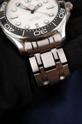 Load image into Gallery viewer, Omega Seamaster Diver 300 M 21030422004001 Box + og. Papiere White Dial
