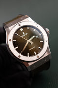 Bild in Galerie-Betrachter laden, Hublot Classic Fusion 542NX8970LR Box + og. Papiere Green Titanium, 42 mm
