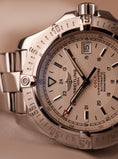 Bild in Galerie-Betrachter laden, Breitling Colt Automatic A17380 Original Papiere White Dial
