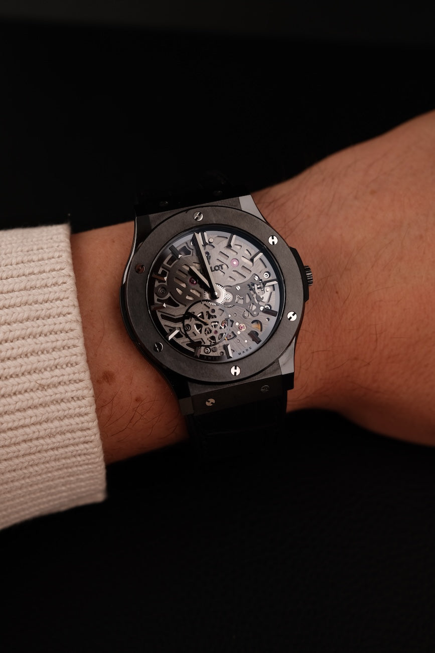 Hublot Classic Fusion Ultra-Thin 515CM0140LR Original Papiere Black Skeleton 45mm