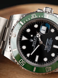 Bild in Galerie-Betrachter laden, Rolex Submariner Date 126610LV Box + og. Papiere Starbucks MK II, First Buyer's Invoice
