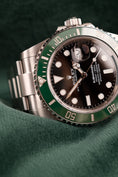 Bild in Galerie-Betrachter laden, Rolex Submariner Date 126610LV Box + og. Papiere Starbucks MK I
