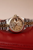 Bild in Galerie-Betrachter laden, Rolex Lady-Datejust 79163 Box + og. Papiere S/G, MOP Dial, First Buyer's Invoice
