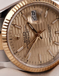 Bild in Galerie-Betrachter laden, Rolex Rolex Datejust 36 126233 Box + og. Papiere Champagne Motif Dial, Oyster
