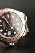 Carica l'immagine nel visualizzatore della galleria, Rolex Yacht-Master 40  126621 Box + og. Papiere Two Tone Rose, Black Dial
