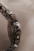 Charger l'image dans la visionneuse de la galerie, Vacheron Constantin Overseas Chronograph 49140 Original Papiere Mint Condition Silver Dial No Stretch
