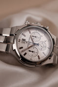 Charger l'image dans la visionneuse de la galerie, Vacheron Constantin Overseas Chronograph 49140 Original Papiere Mint Condition Silver Dial No Stretch
