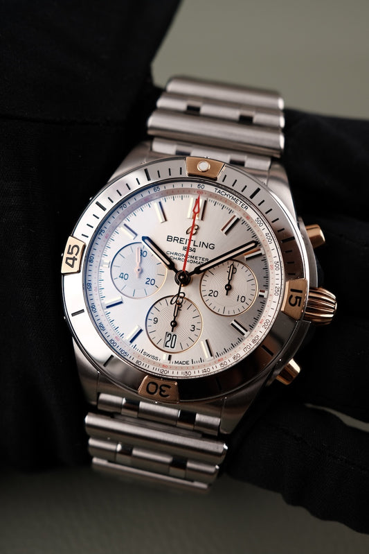 Breitling Chronomat B01 42 IB0134101G1A1 Box + og. Papiere Silver Dial, First Buyer's Invoice, German Delivered