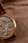 Load image into Gallery viewer, Glashütte PanoMaticDate 9001010104 Box + og. Papiere 18K Rose Gold, First Buyer's Invoice, German Delivered, Glashütte Service 2023
