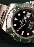 Cargar la imagen en la vista de la galería, Rolex Submariner Date 126610LV Box + og. Papiere Starbucks MK I
