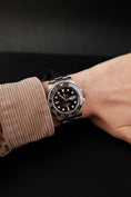 Load image into Gallery viewer, Rolex GMT-Master II 116710LN Box + og. Papiere Rectangular Dial, Rolex Service 2012
